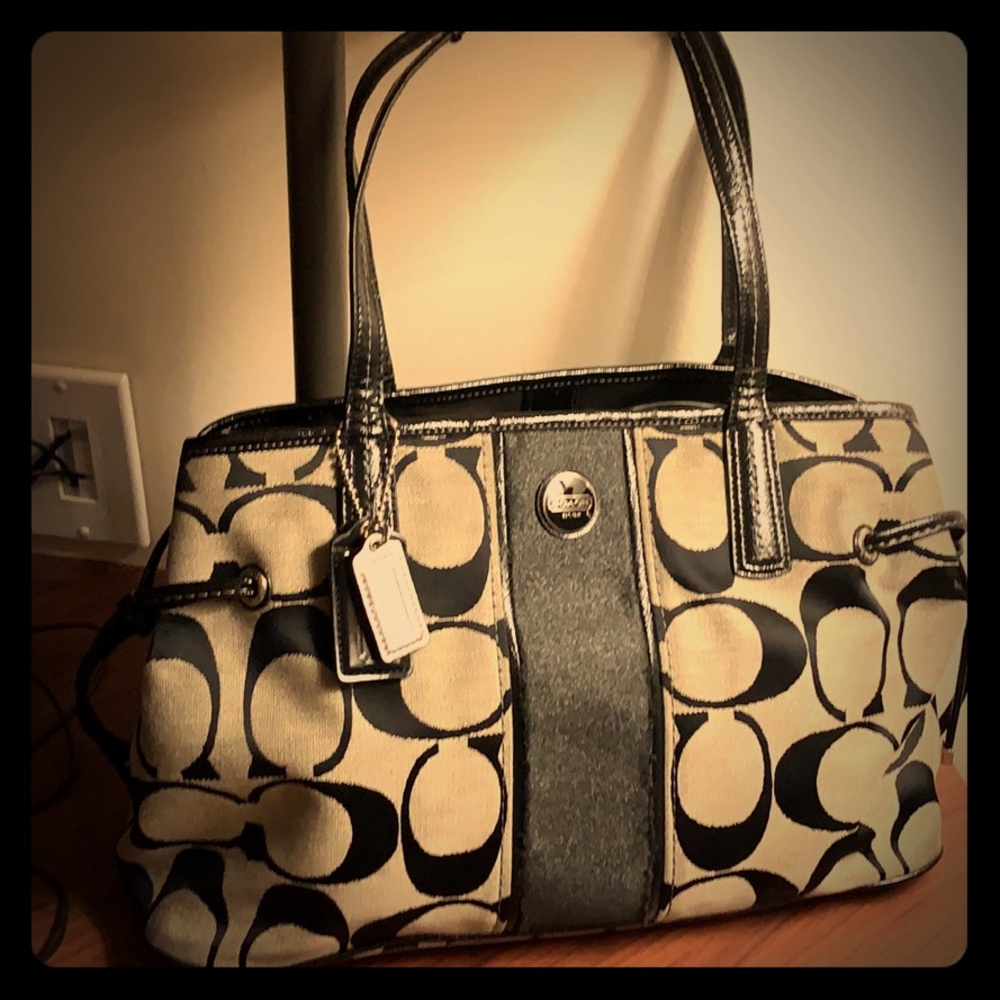 Coach shoulder bag Signature Canvas